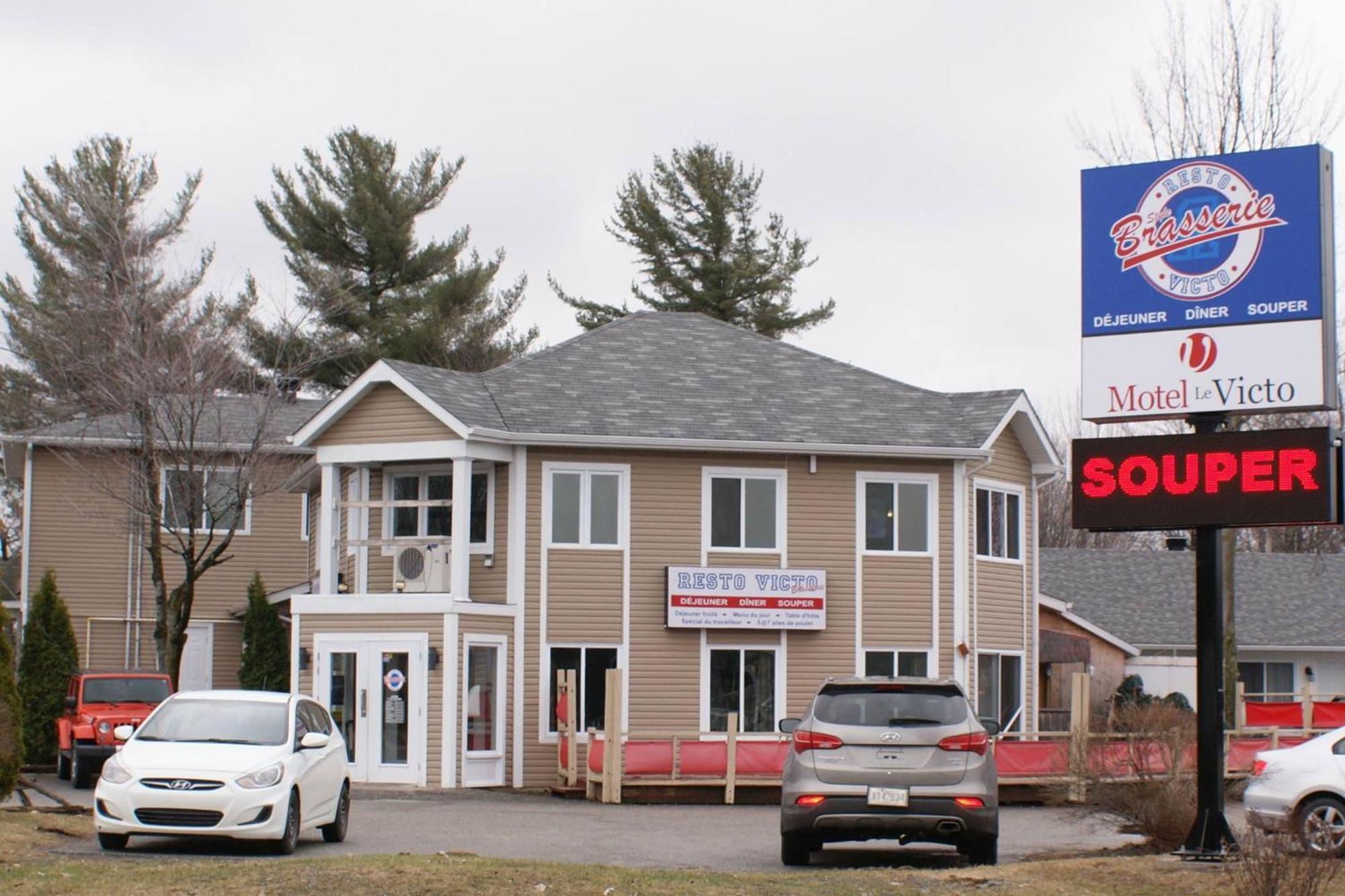 Motel Le Victo Victoriaville Ngoại thất bức ảnh
